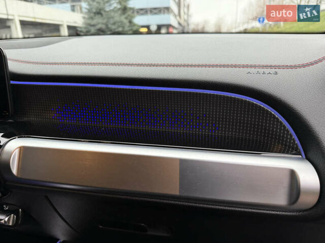 Черный Мерседес EQB, объемом двигателя 0 л и пробегом 53 тыс. км за 33900 $, фото 11 на Automoto.ua