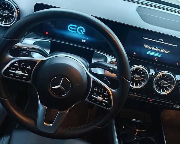 Черный Мерседес EQB, объемом двигателя 0 л и пробегом 14 тыс. км за 37000 $, фото 12 на Automoto.ua