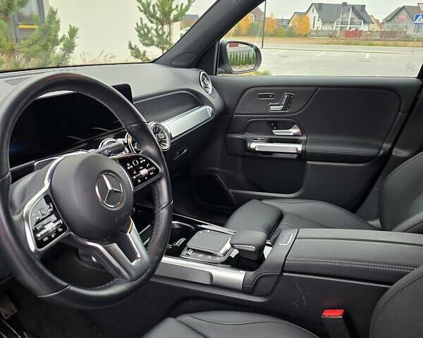 Черный Мерседес EQB, объемом двигателя 0 л и пробегом 14 тыс. км за 35500 $, фото 26 на Automoto.ua