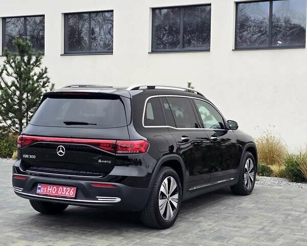 Черный Мерседес EQB, объемом двигателя 0 л и пробегом 14 тыс. км за 35500 $, фото 18 на Automoto.ua