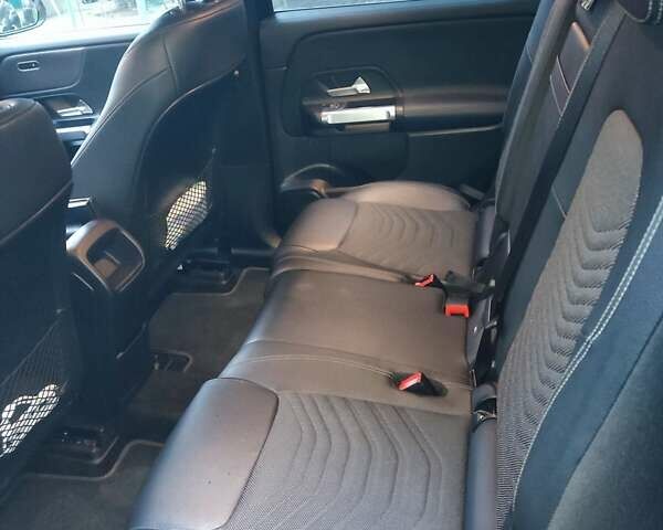 Черный Мерседес EQB, объемом двигателя 0 л и пробегом 14 тыс. км за 37000 $, фото 15 на Automoto.ua