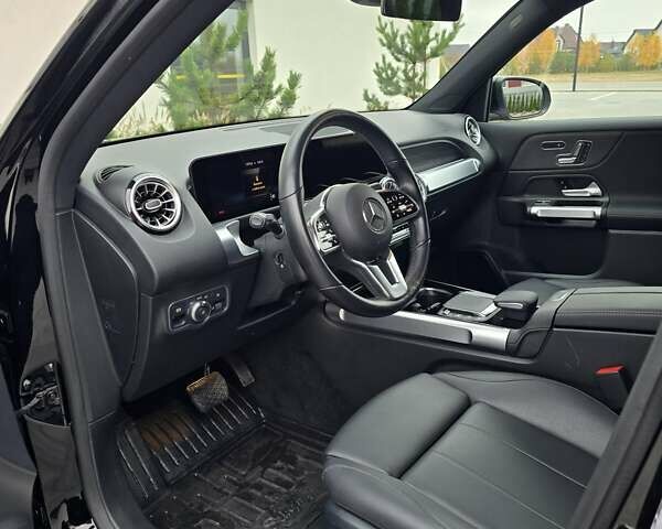 Черный Мерседес EQB, объемом двигателя 0 л и пробегом 14 тыс. км за 35500 $, фото 22 на Automoto.ua