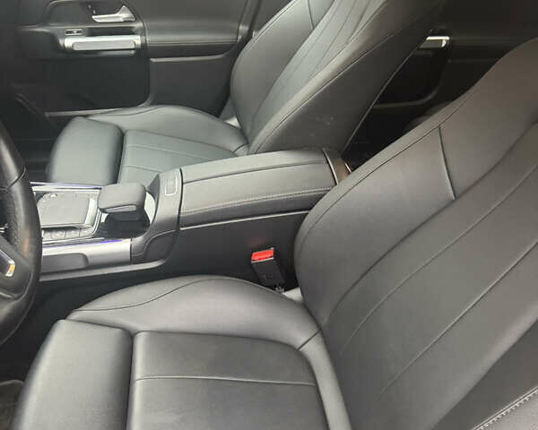 Чорний Мерседес EQB, об'ємом двигуна 0 л та пробігом 21 тис. км за 29900 $, фото 8 на Automoto.ua