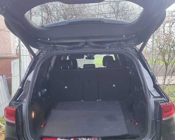 Черный Мерседес EQB, объемом двигателя 0 л и пробегом 14 тыс. км за 37000 $, фото 17 на Automoto.ua