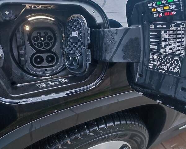 Черный Мерседес EQB, объемом двигателя 0 л и пробегом 14 тыс. км за 37000 $, фото 19 на Automoto.ua