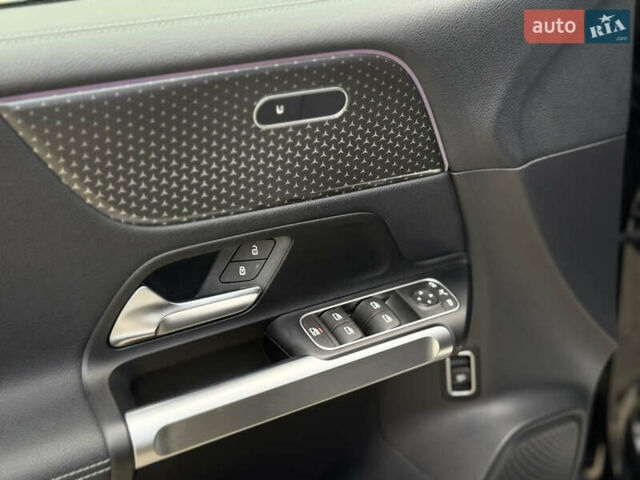 Мерседес EQB 2024 у Ковель на Automoto.ua Чорний Мерседес EQB, об'ємом двигуна 0 л та пробігом 62 тис. км за 34580 $, фото 31 на Automoto.ua