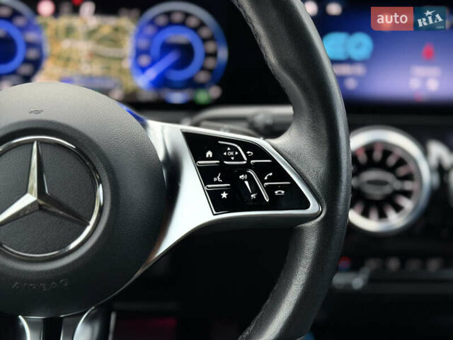 Мерседес EQB 2024 у Ковель на Automoto.ua Чорний Мерседес EQB, об'ємом двигуна 0 л та пробігом 62 тис. км за 34580 $, фото 108 на Automoto.ua