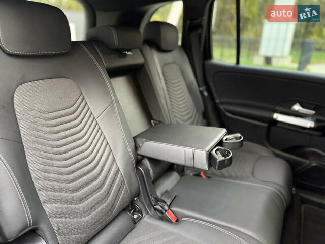 Мерседес EQB 2024 у Ковель на Automoto.ua Чорний Мерседес EQB, об'ємом двигуна 0 л та пробігом 62 тис. км за 34580 $, фото 60 на Automoto.ua