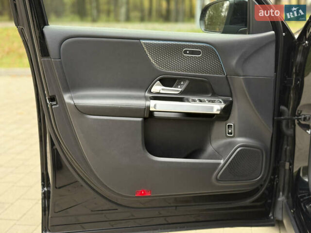 Мерседес EQB 2024 у Ковель на Automoto.ua Чорний Мерседес EQB, об'ємом двигуна 0 л та пробігом 62 тис. км за 34580 $, фото 30 на Automoto.ua