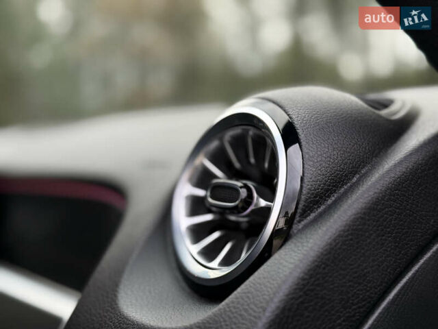 Мерседес EQB 2024 у Ковель на Automoto.ua Чорний Мерседес EQB, об'ємом двигуна 0 л та пробігом 62 тис. км за 34580 $, фото 24 на Automoto.ua