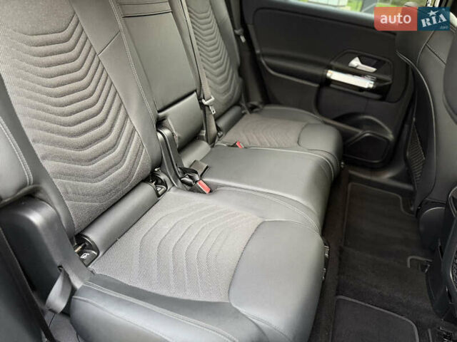 Мерседес EQB 2024 у Ковель на Automoto.ua Чорний Мерседес EQB, об'ємом двигуна 0 л та пробігом 62 тис. км за 34580 $, фото 57 на Automoto.ua