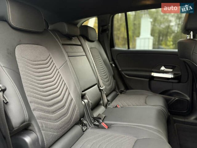 Мерседес EQB 2024 у Ковель на Automoto.ua Чорний Мерседес EQB, об'ємом двигуна 0 л та пробігом 62 тис. км за 34580 $, фото 56 на Automoto.ua