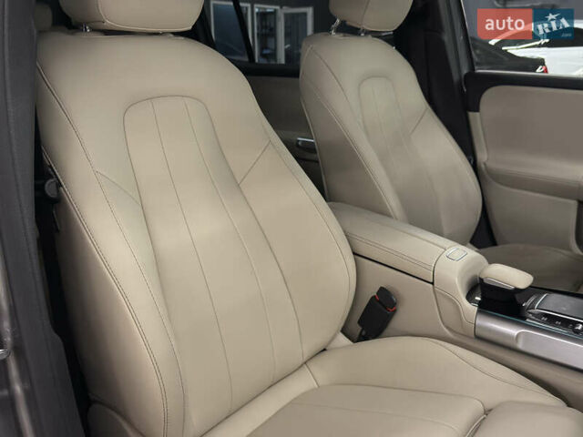 Мерседес EQB, объемом двигателя 0 л и пробегом 108 тыс. км за 31499 $, фото 23 на Automoto.ua