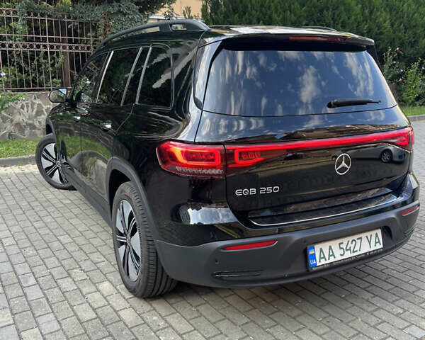 Мерседес EQB, об'ємом двигуна 0 л та пробігом 67 тис. км за 32000 $, фото 1 на Automoto.ua