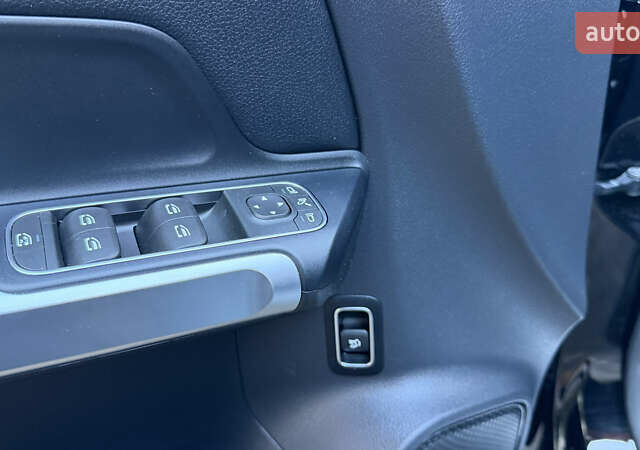 Мерседес EQB, объемом двигателя 0 л и пробегом 11 тыс. км за 33999 $, фото 37 на Automoto.ua