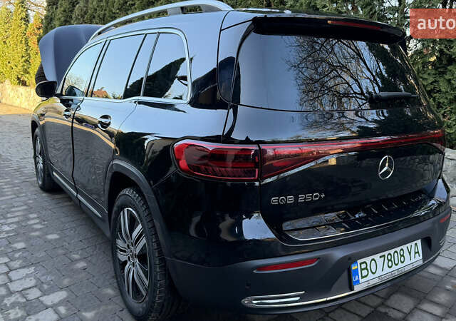 Мерседес EQB, объемом двигателя 0 л и пробегом 11 тыс. км за 33999 $, фото 17 на Automoto.ua