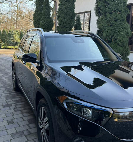 Мерседес EQB, объемом двигателя 0 л и пробегом 11 тыс. км за 33999 $, фото 3 на Automoto.ua