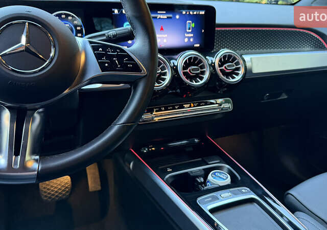 Мерседес EQB, объемом двигателя 0 л и пробегом 11 тыс. км за 33999 $, фото 31 на Automoto.ua