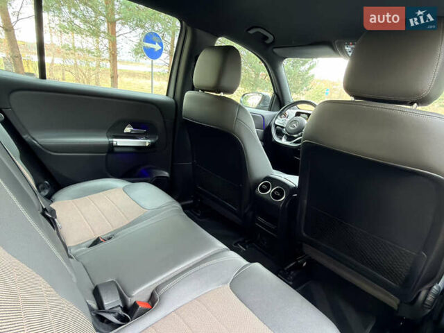 Серый Мерседес EQB, объемом двигателя 0 л и пробегом 99 тыс. км за 29990 $, фото 19 на Automoto.ua