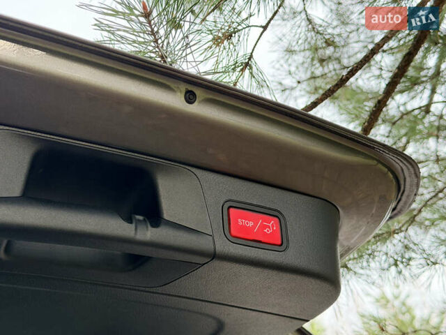 Серый Мерседес EQB, объемом двигателя 0 л и пробегом 99 тыс. км за 29990 $, фото 27 на Automoto.ua