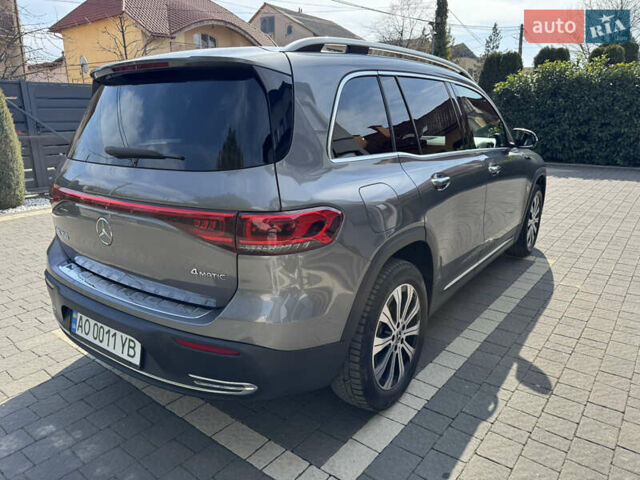 Сірий Мерседес EQB, об'ємом двигуна 0 л та пробігом 37 тис. км за 35141 $, фото 4 на Automoto.ua