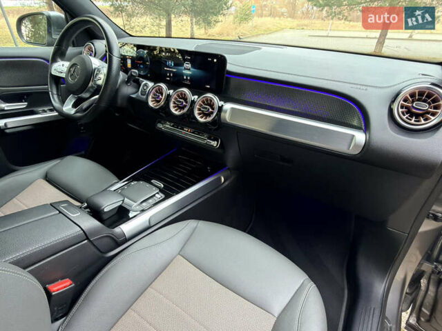 Серый Мерседес EQB, объемом двигателя 0 л и пробегом 99 тыс. км за 29990 $, фото 15 на Automoto.ua