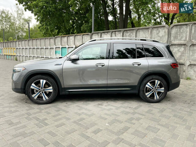 Серый Мерседес EQB, объемом двигателя 0 л и пробегом 41 тыс. км за 34500 $, фото 1 на Automoto.ua