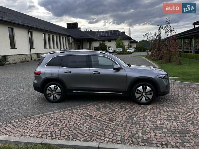 Сірий Мерседес EQB, об'ємом двигуна 0 л та пробігом 23 тис. км за 38000 $, фото 5 на Automoto.ua
