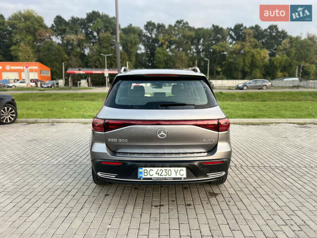 Сірий Мерседес EQB, об'ємом двигуна 0 л та пробігом 18 тис. км за 37000 $, фото 3 на Automoto.ua