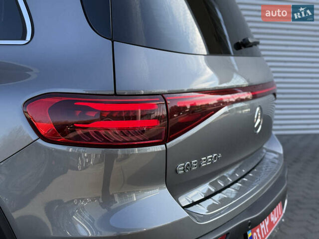 Мерседес EQB 2025 у Рівному на Automoto.ua Сірий Мерседес EQB, об'ємом двигуна 0 л та пробігом 15 тис. км за 39500 $, фото 32 на Automoto.ua