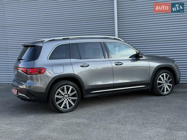 Мерседес EQB 2025 у Рівному на Automoto.ua Сірий Мерседес EQB, об'ємом двигуна 0 л та пробігом 15 тис. км за 39500 $, фото 21 на Automoto.ua