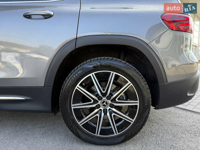 Мерседес EQB 2025 у Рівному на Automoto.ua Сірий Мерседес EQB, об'ємом двигуна 0 л та пробігом 15 тис. км за 39500 $, фото 17 на Automoto.ua