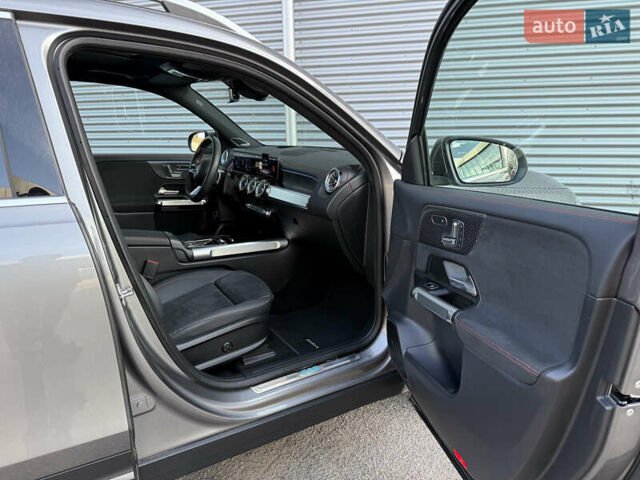 Мерседес EQB 2025 у Рівному на Automoto.ua Сірий Мерседес EQB, об'ємом двигуна 0 л та пробігом 15 тис. км за 39500 $, фото 33 на Automoto.ua
