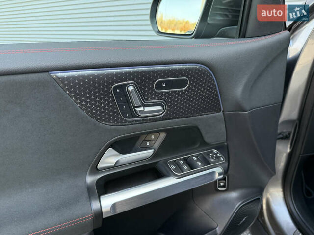 Мерседес EQB 2025 у Рівному на Automoto.ua Сірий Мерседес EQB, об'ємом двигуна 0 л та пробігом 15 тис. км за 39500 $, фото 77 на Automoto.ua