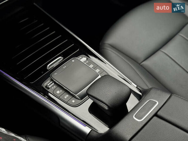 Синій Мерседес EQB, об'ємом двигуна 0 л та пробігом 64 тис. км за 29500 $, фото 32 на Automoto.ua