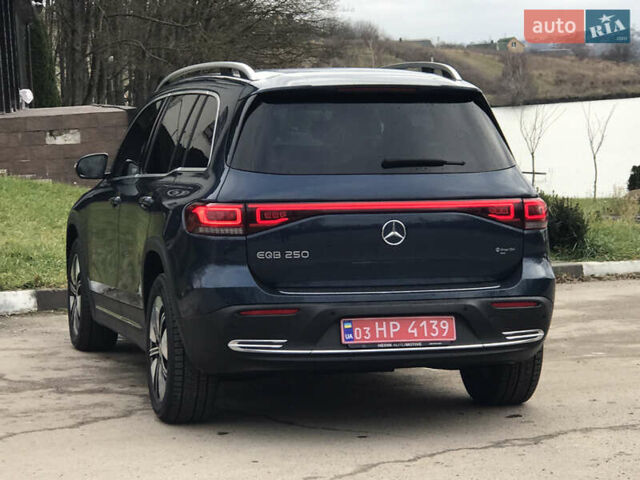 Синий Мерседес EQB, объемом двигателя 0 л и пробегом 51 тыс. км за 32200 $, фото 14 на Automoto.ua