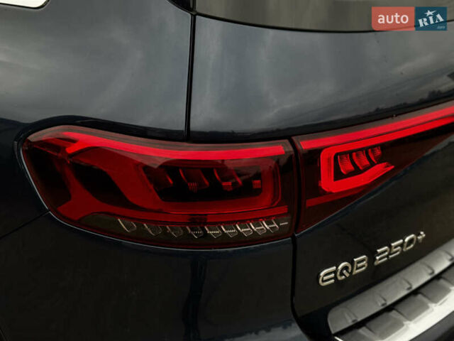 Синій Мерседес EQB, об'ємом двигуна 0 л та пробігом 64 тис. км за 29500 $, фото 13 на Automoto.ua