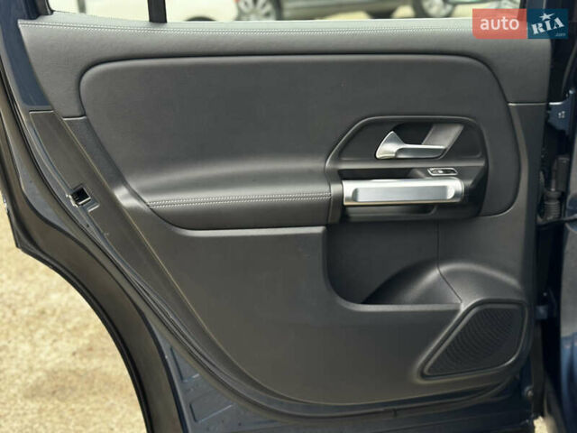 Синій Мерседес EQB, об'ємом двигуна 0 л та пробігом 64 тис. км за 29500 $, фото 38 на Automoto.ua