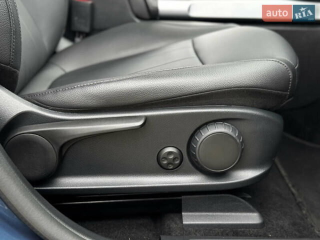 Синій Мерседес EQB, об'ємом двигуна 0 л та пробігом 64 тис. км за 29500 $, фото 56 на Automoto.ua