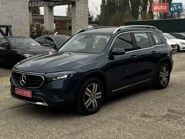 Синій Мерседес EQB, об'ємом двигуна 0 л та пробігом 64 тис. км за 29500 $, фото 2 на Automoto.ua