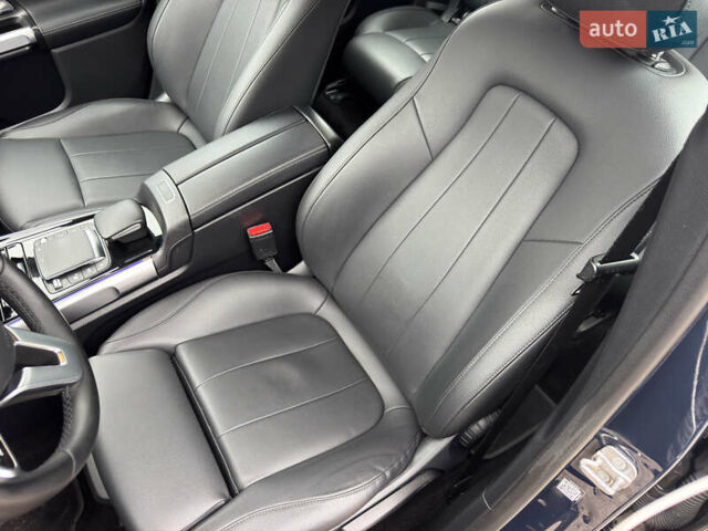 Синій Мерседес EQB, об'ємом двигуна 0 л та пробігом 64 тис. км за 29500 $, фото 37 на Automoto.ua