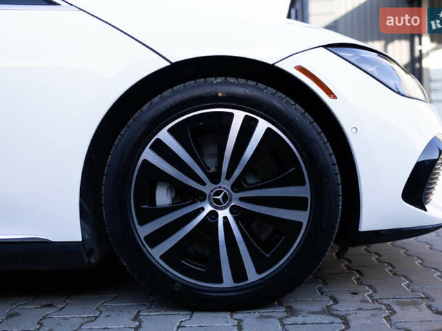 Белый Мерседес EQE, объемом двигателя 0 л и пробегом 36 тыс. км за 52500 $, фото 14 на Automoto.ua