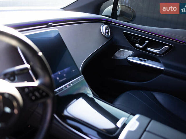 Белый Мерседес EQE, объемом двигателя 0 л и пробегом 36 тыс. км за 52500 $, фото 22 на Automoto.ua