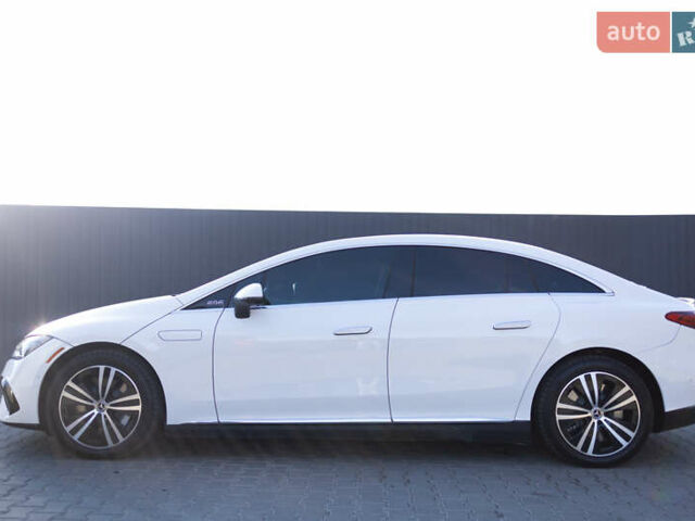 Белый Мерседес EQE, объемом двигателя 0 л и пробегом 36 тыс. км за 52500 $, фото 12 на Automoto.ua