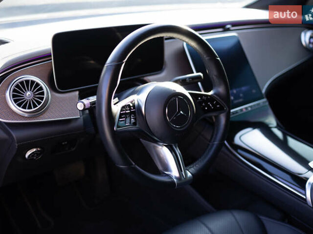 Белый Мерседес EQE, объемом двигателя 0 л и пробегом 36 тыс. км за 52500 $, фото 15 на Automoto.ua