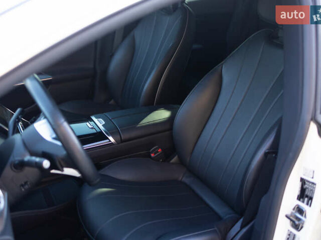 Белый Мерседес EQE, объемом двигателя 0 л и пробегом 36 тыс. км за 52500 $, фото 38 на Automoto.ua