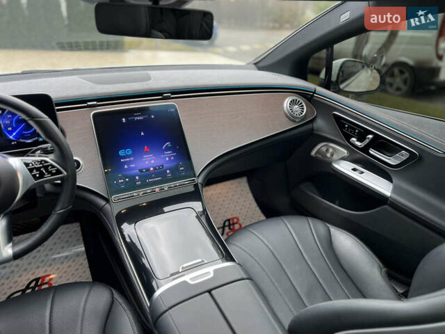 Белый Мерседес EQE, объемом двигателя 0 л и пробегом 11 тыс. км за 44000 $, фото 38 на Automoto.ua