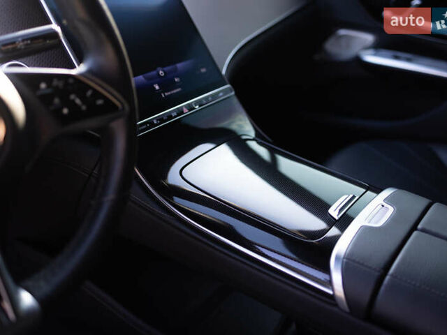 Белый Мерседес EQE, объемом двигателя 0 л и пробегом 36 тыс. км за 52500 $, фото 39 на Automoto.ua