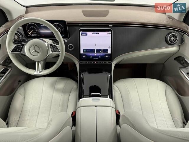 Мерседес EQE 2023 в Одессе на Automoto.ua Белый Мерседес EQE, объемом двигателя 0 л и пробегом 34 тыс. км за 53900 $, фото 24 на Automoto.ua