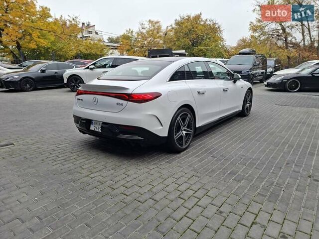 Белый Мерседес EQE, объемом двигателя 0 л и пробегом 8 тыс. км за 59900 $, фото 3 на Automoto.ua